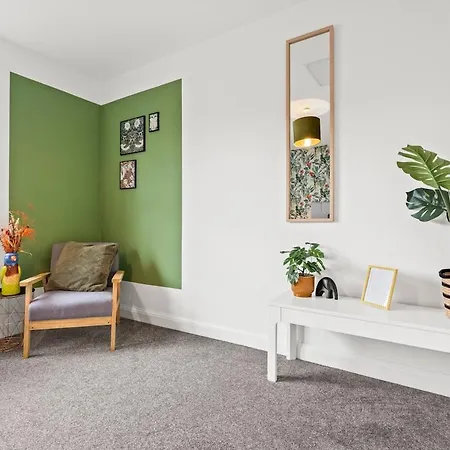 Luxury 5bdr Townhouse Sleeps 11 Bham Cc Parking Holiday home Birmingham