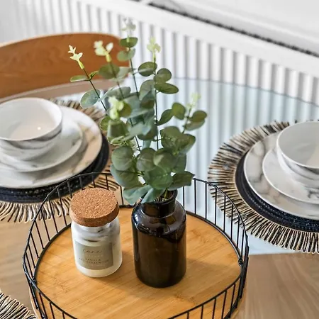 Luxury 5bdr Townhouse Sleeps 11 Bham Cc Parking Holiday home *