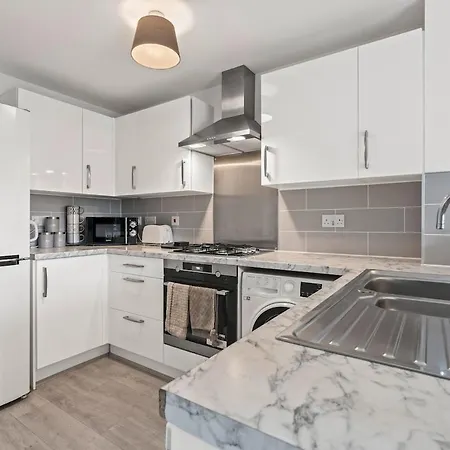 Luxury 5bdr Townhouse Sleeps 11 Bham Cc Parking Holiday home Birmingham
