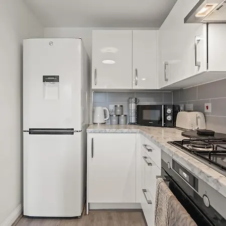 Luxury 5bdr Townhouse Sleeps 11 Bham Cc Parking Holiday home