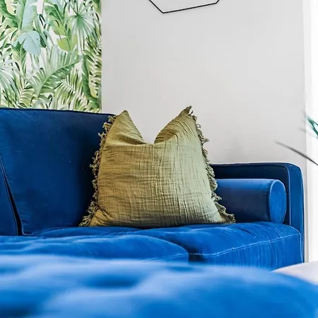 Holiday home Luxury 5bdr Townhouse Sleeps 11 Bham Cc Parking *