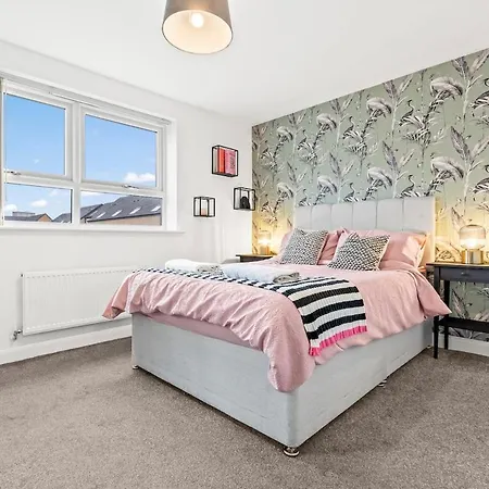 Holiday home Luxury 5bdr Townhouse Sleeps 11 Bham Cc Parking
