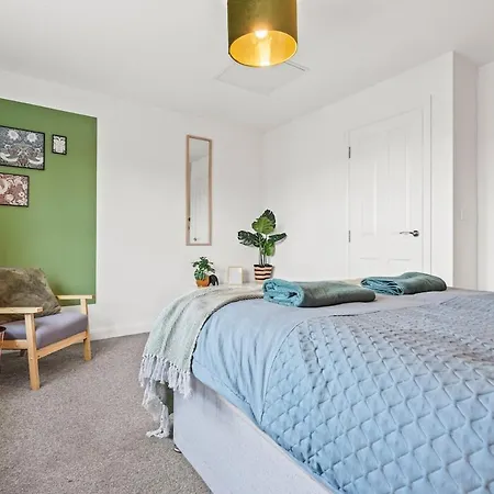 Holiday home Luxury 5bdr Townhouse Sleeps 11 Bham Cc Parking Birmingham