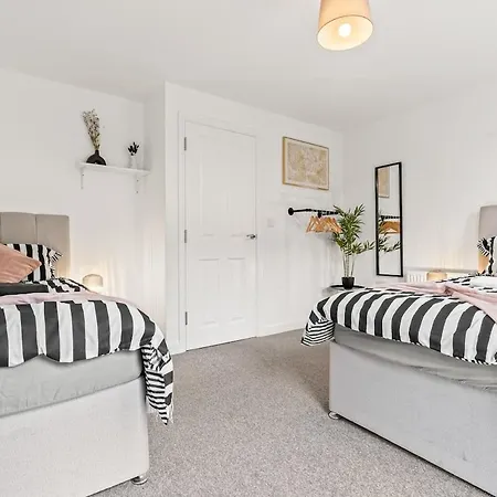 Luxury 5bdr Townhouse Sleeps 11 Bham Cc Parking * Birmingham